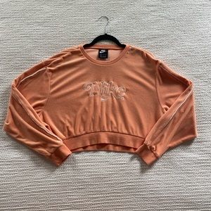 Nike Oversized Cropped Sweatshirt